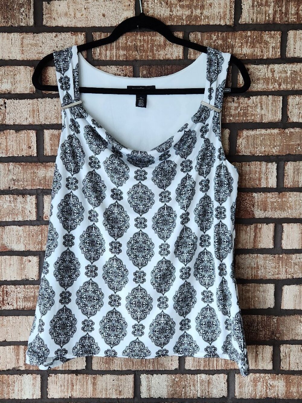 White House Black Market Sleeveless Cowlneck Tank Silver Bar Accent Size XL